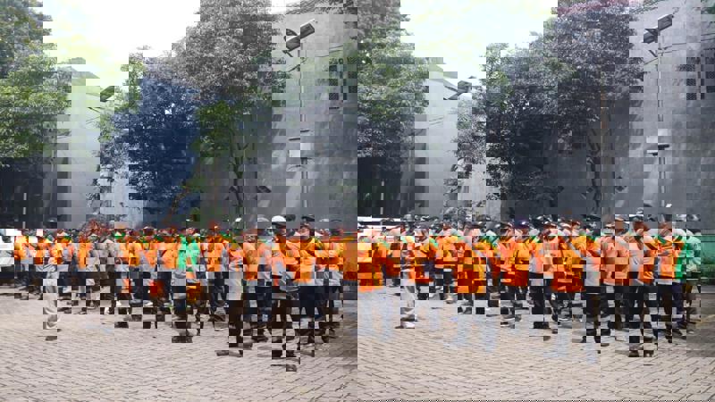 Cover Sudin LH di Lima Kota Gelar Apel Pasukan, Ribuan Personel Siap Jaga Kebersihan Jakarta